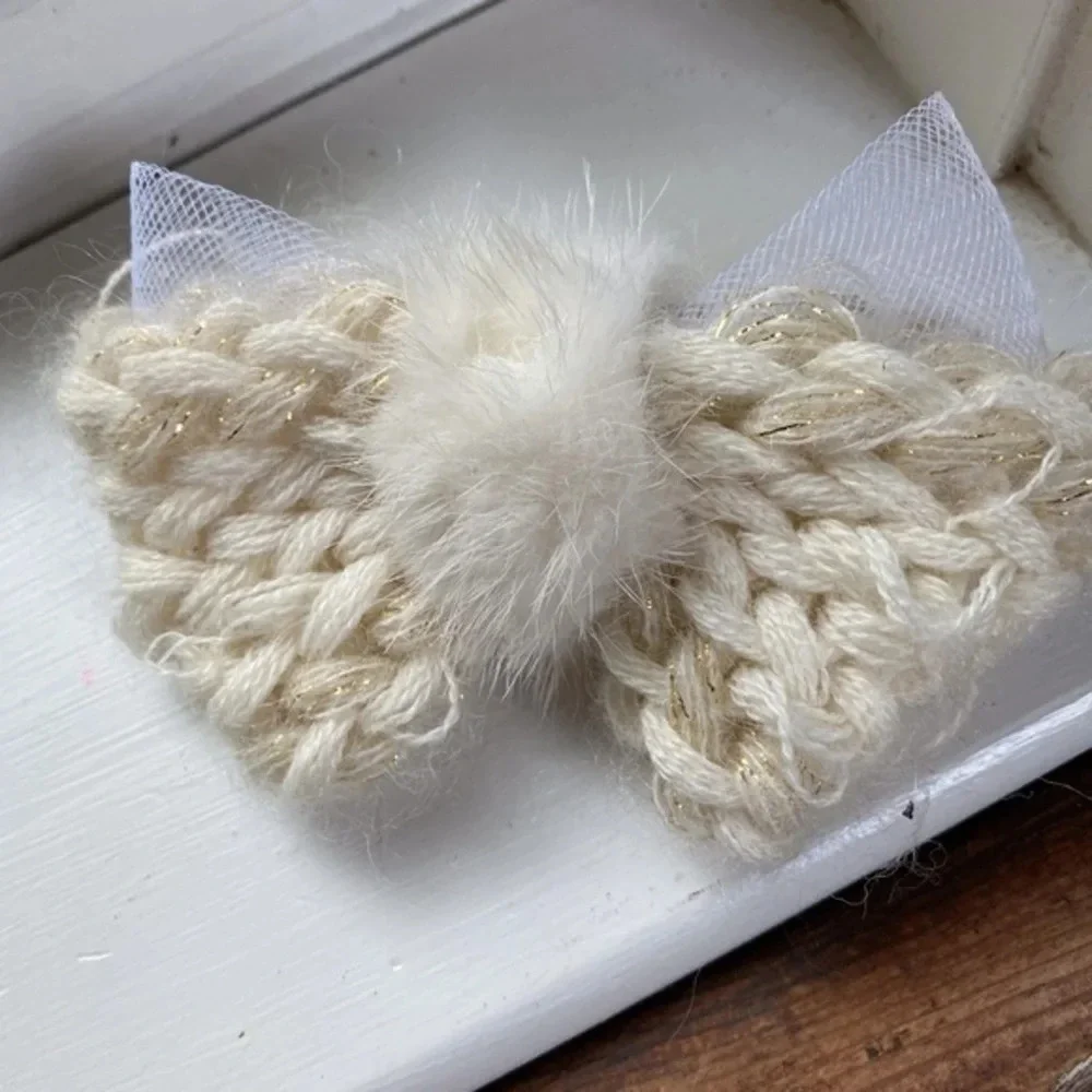 Alexandre de Paris Chunky Knit Hair Bow Barrette